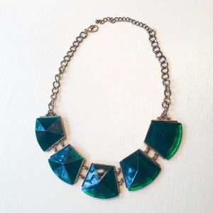 Green statement necklace